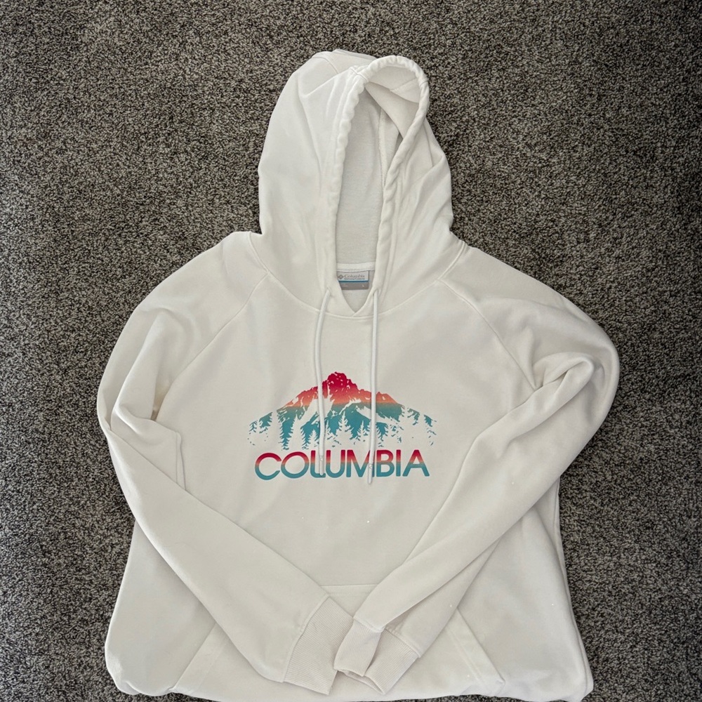 Columbia Women's Cream Hoodie with Mountain Design